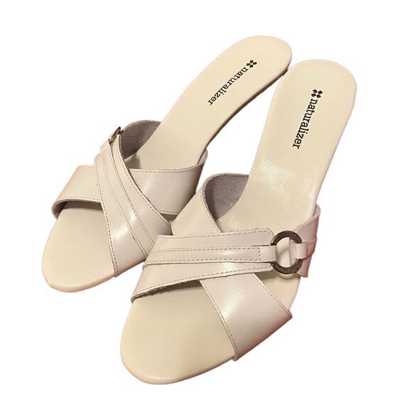 Naturalizer White Leather(Upper) Cork Heel Wedges in Size 8.5M - Picture 3 of 8